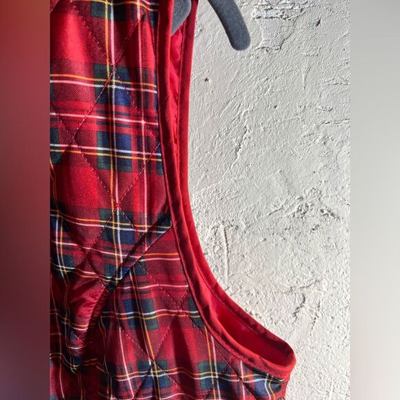Plaid vest, holiday tartan, vintage Appleseeds
Red, green plaid with pockets-LG - Picture 6 of 10